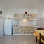 By The Sea Marina, Trogir - 5968 Апартаменты Марина